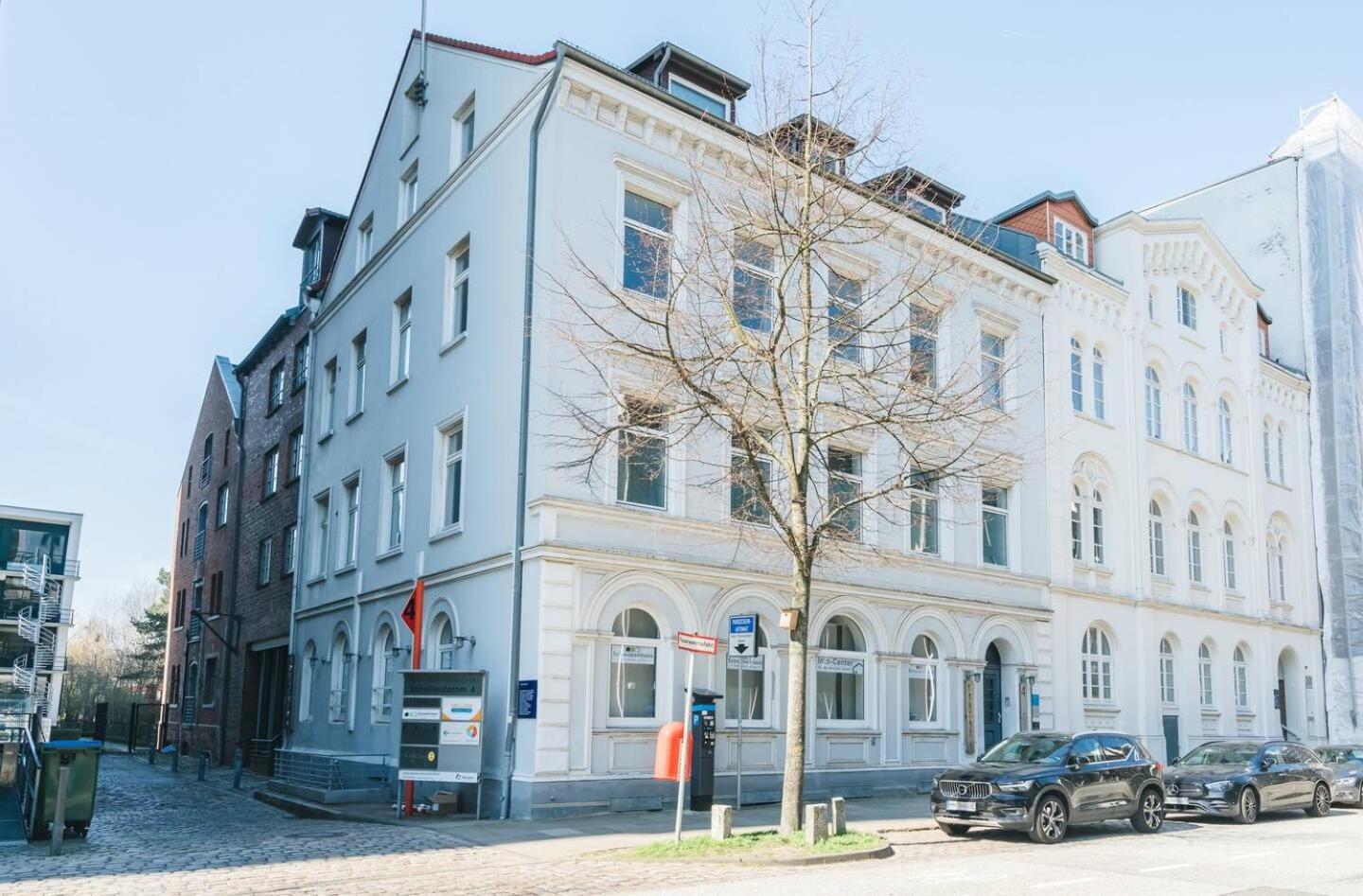 Zentral Gelegenes Premium-Apartment Mit Viel Tageslicht Хамбург Екстериор снимка