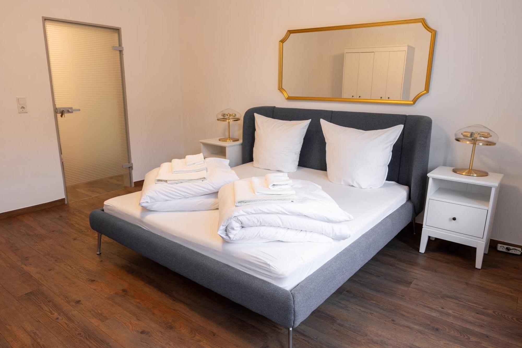Zentral Gelegenes Premium-Apartment Mit Viel Tageslicht Хамбург Екстериор снимка