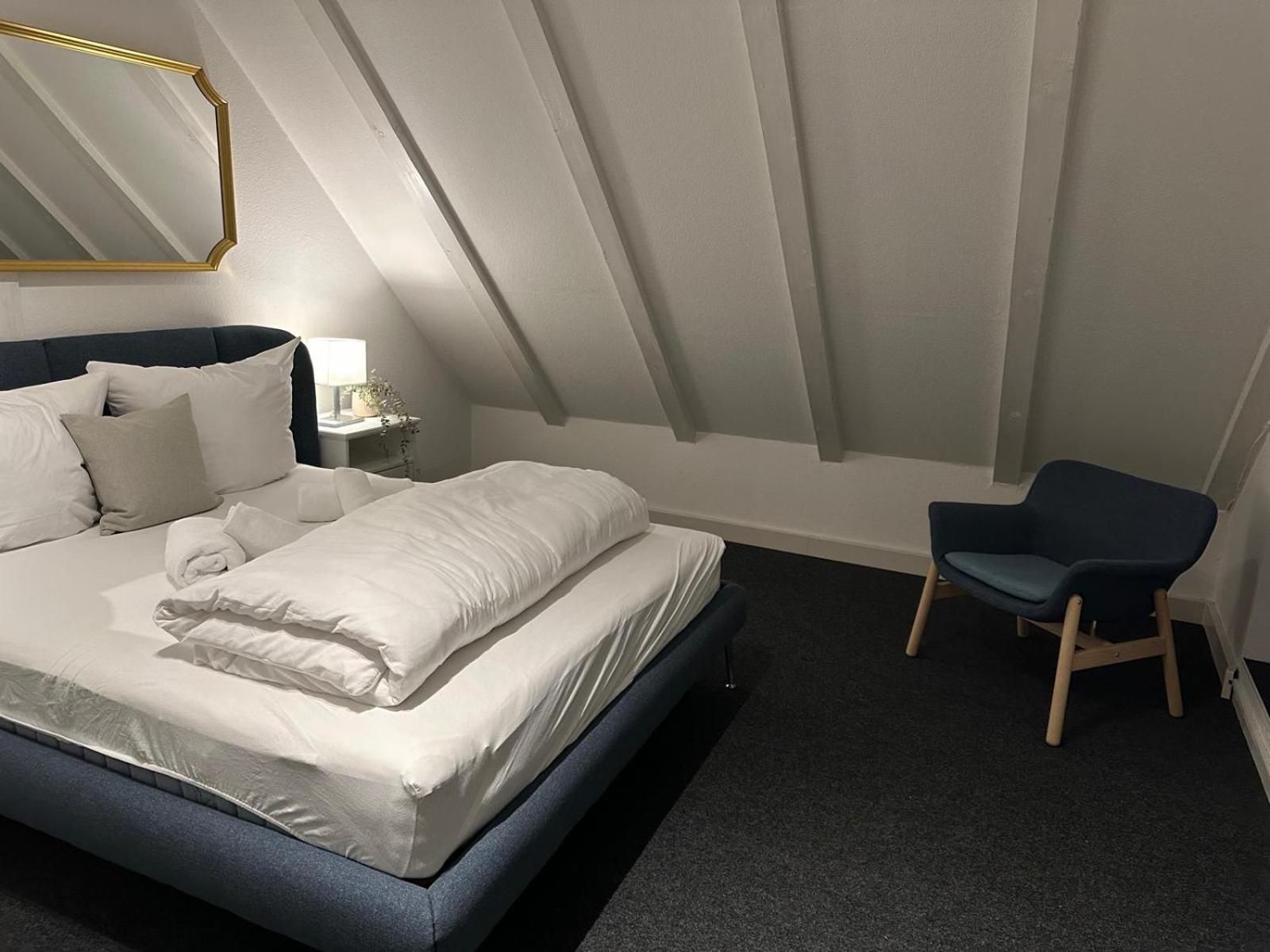 Zentral Gelegenes Premium-Apartment Mit Viel Tageslicht Хамбург Екстериор снимка